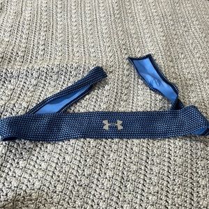 Under Armour tie headband